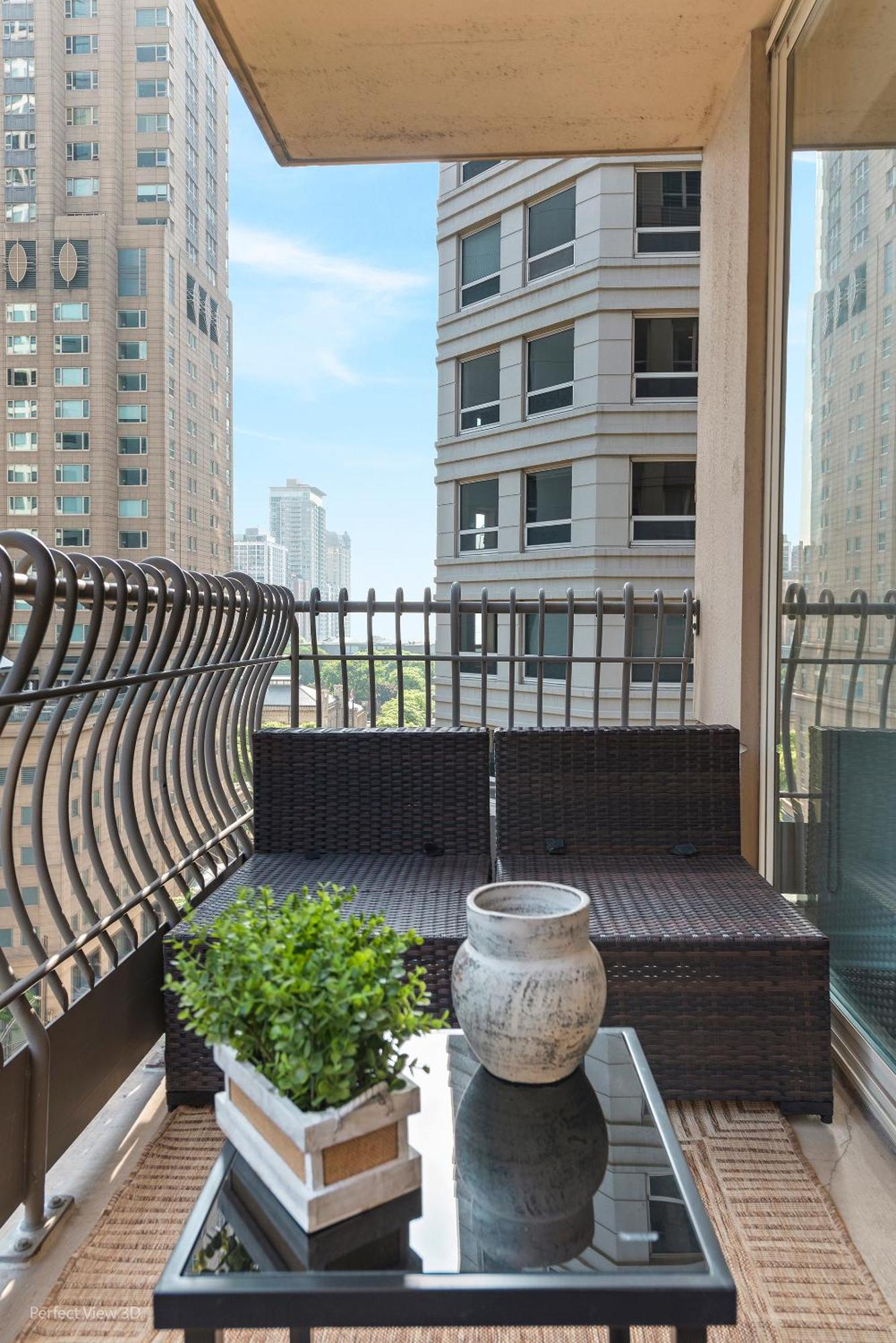 The Bernardin Gold Coast Luxury Apartments Near Magnificent Mile Chicago Exterior foto